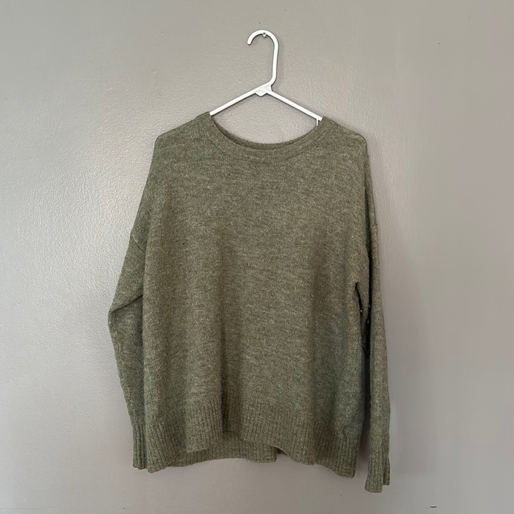 H&M Green Sweater